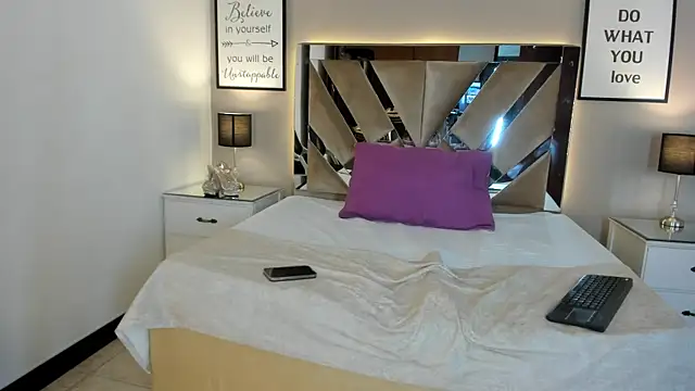 cellestehot (F young) - if we meet our squirt goal