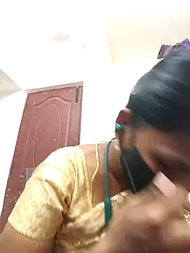 Tamil_Yalini12 webcam