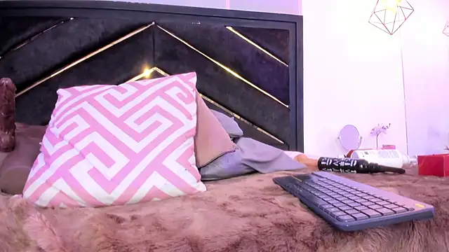 april_jones05 webcam