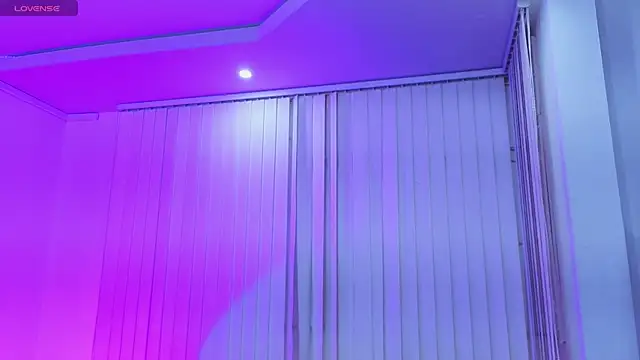 _sharlotte777 webcam