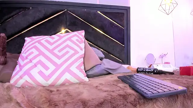 april_jones05 webcam