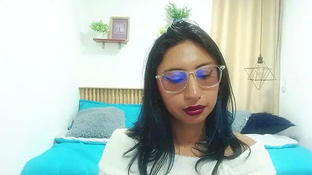 Violet_2003 webcam