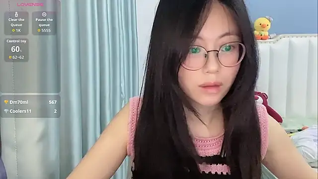 Luna-666 Stripchat cam model