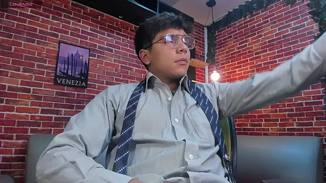 thiago_kozak - Thiago_Kozak's free webcam - UK Sex Cams