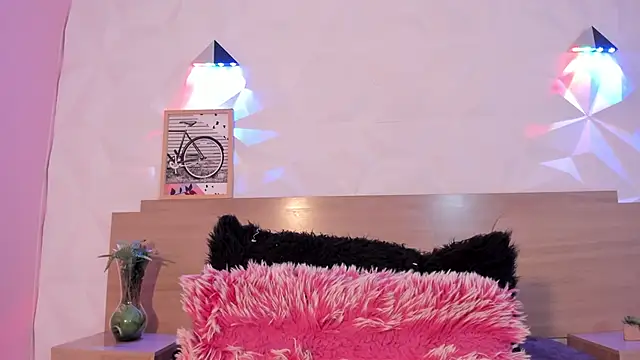 kittyvelve - KittyVelve's free webcam - UK Sex Cams