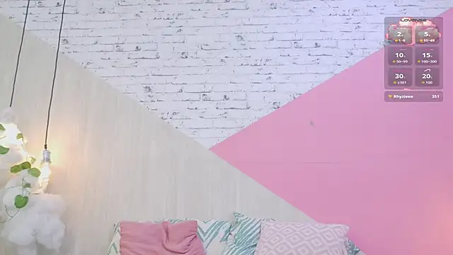 sophia_brunette_ webcam