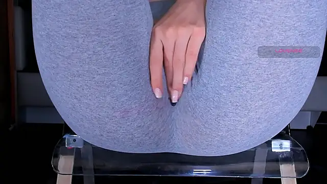 Cameltoe_squirt_inPants webcam