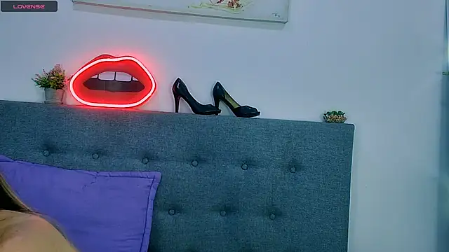 Lorena_sweet33 webcam