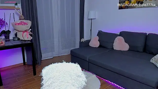Lui_Cute webcam