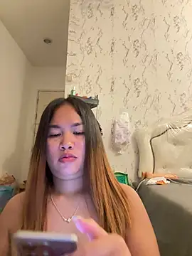 Ponthip live sex cam