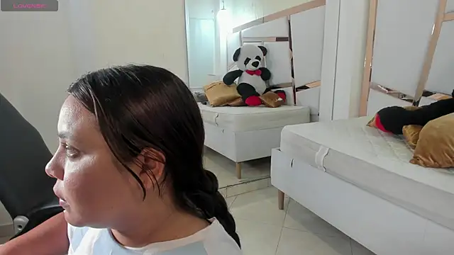 tatikanyx Stripchat cam model