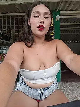 Naughty-Samanta- Stripchat cam model