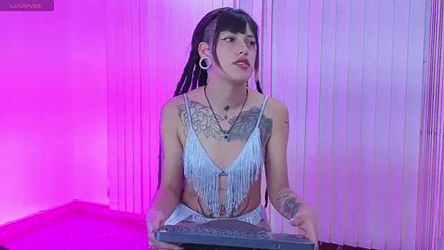 _sharlotte777 webcam