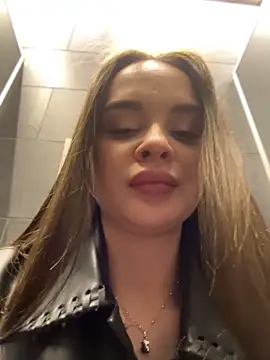 KristiRich live sex cam