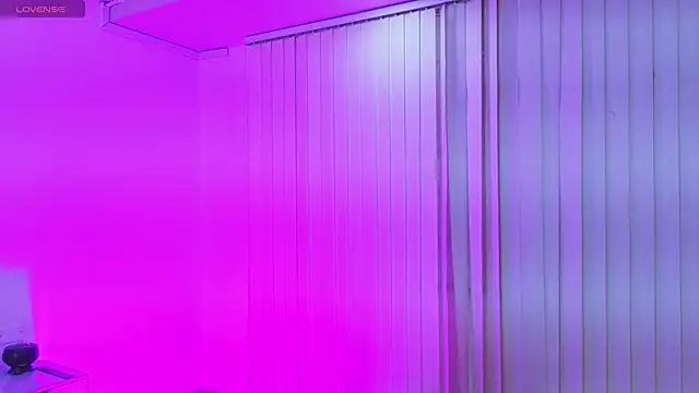 _sharlotte777 webcam