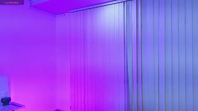 _sharlotte777 webcam