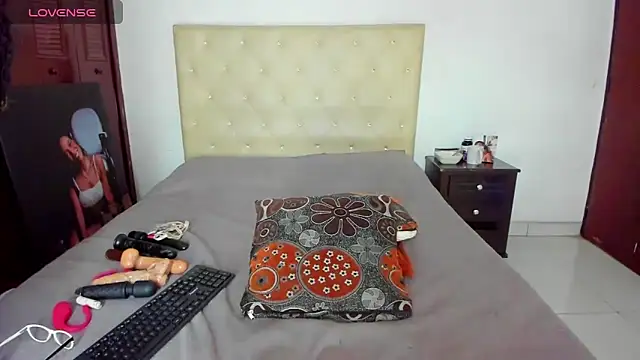 luissa_ - LUISSA_'s free webcam - UK Sex Cams