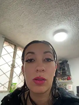 Modella: SALOME_KORLAND