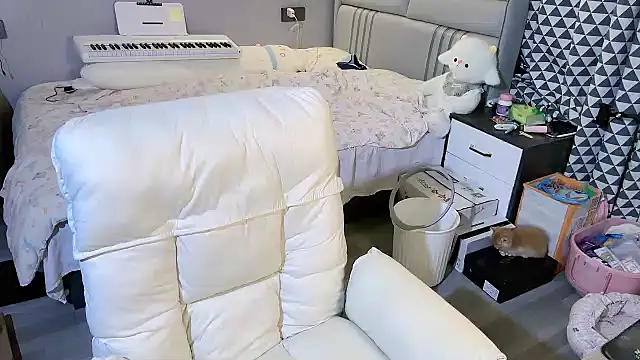 美女xiaoguaiss在线直播