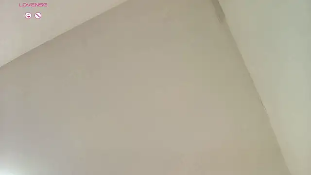 serena_and_zoe - Serena_and_zoe's free webcam - UK Sex Cams