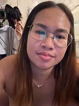 Ponthip live sex cam