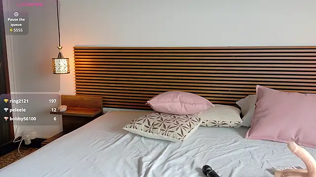 nitha_model25 webcam