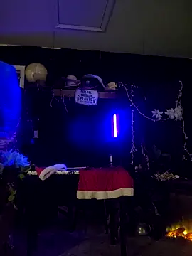 hotredheadandtoungelasher (G young) - Our new friend