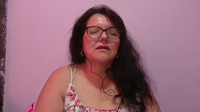 kassandra02 - Kassandra02's free webcam - UK Sex Cams