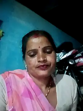 Rubi12A Stripchat cam model