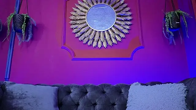 Julieta_Russell webcam