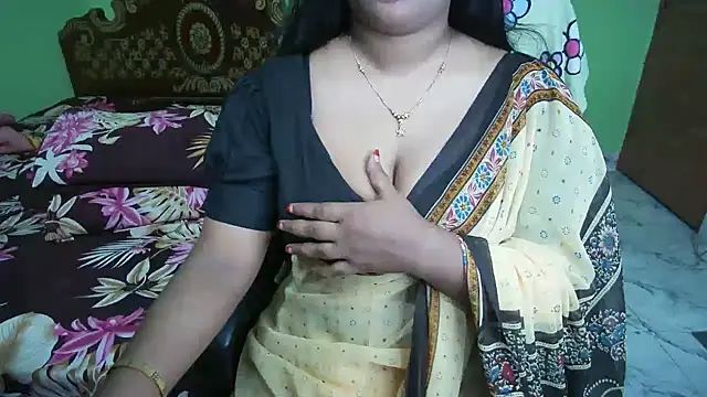 BengaliQueenStar webcam