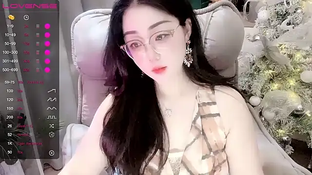 Monica-666888- webcam