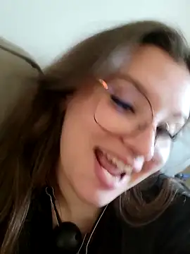 mrsjess (F young) - squirt in your face💦💦