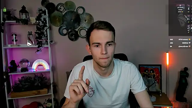 astren_villo (M twink) - Flash dick