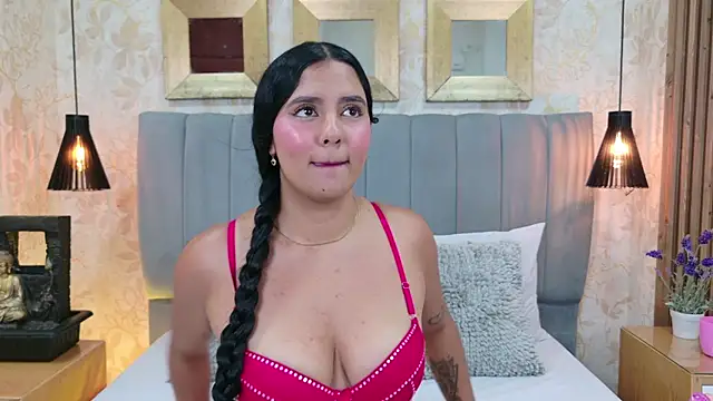 anitamore_ (F young) - sucking fingers slowly