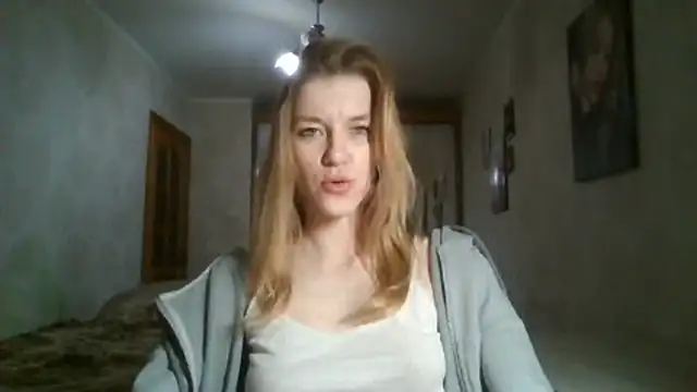 CuriousMildness webcam