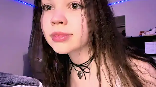 Esmi12345 live sex cam