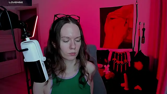 Goddess_of_Fertility webcam