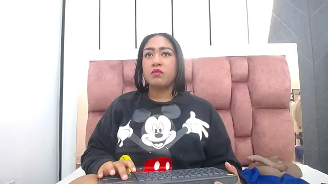 arianna_pearl webcam