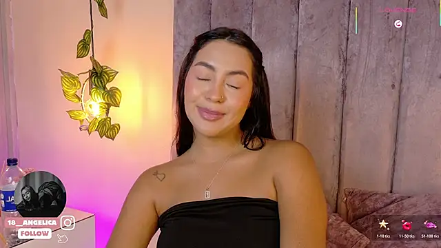 angelicaa_garcia webcam