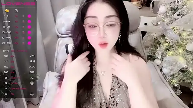 Monica-666888- webcam