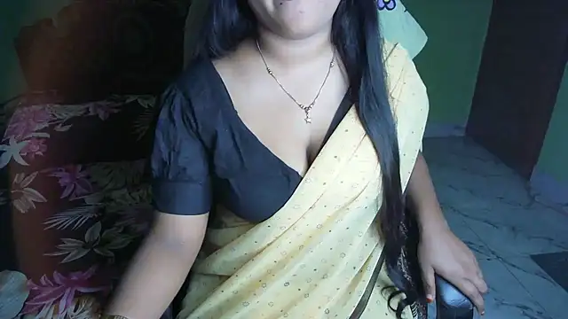 BengaliQueenStar webcam