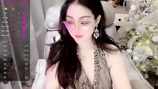 Monica-666888- webcam