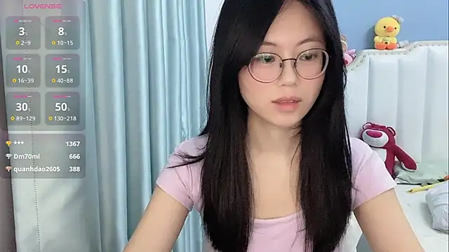 美女Luna-666在线直播