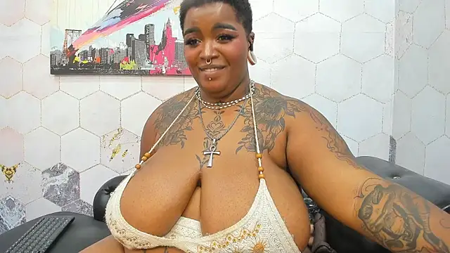 Anaa_Fuentess webcam