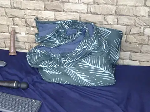 Sweethoneyglow webcam