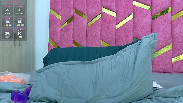 hornyhousekeeper_ webcam