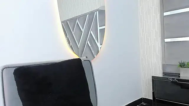 MonzerratBoyer webcam