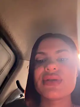 Irina_Velvett webcam