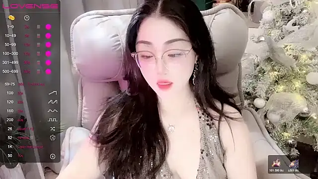 Monica-666888- webcam